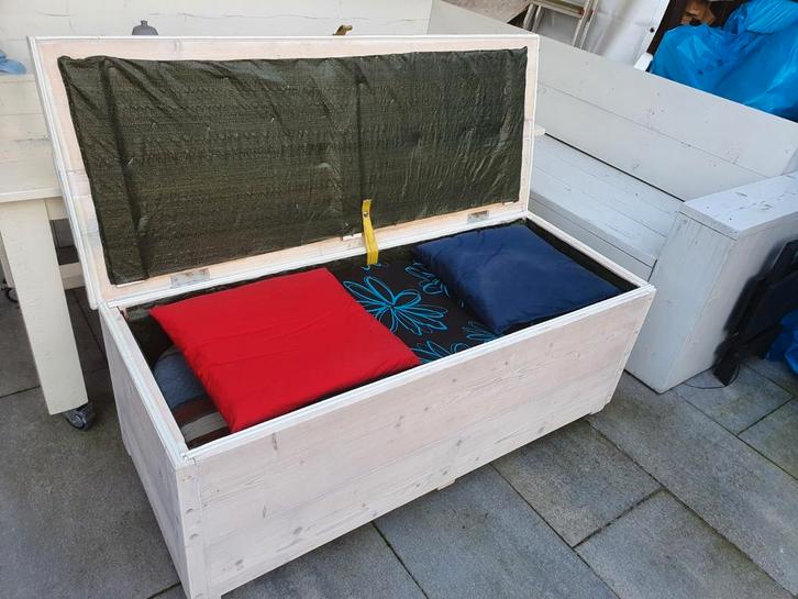 STEVIGE Steigerhout Opbergkist of bankje met Wielen, Tuin en Terras, Tuinmeubel-accessoires, Gebruikt, Ophalen