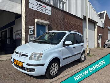 Fiat Panda 1.2 Emotion JAAR APK & AIRCO &LAGE KM NAP ! beschikbaar voor biedingen