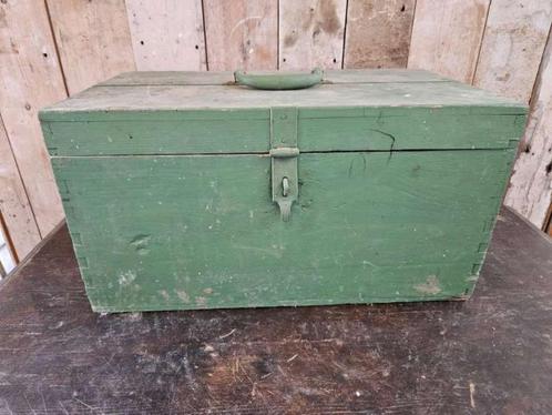 oude kist ``WOONWINKEL RUSTIEK``, Antiek en Kunst, Curiosa en Brocante, Ophalen of Verzenden