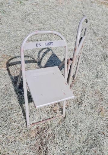 zwaar ijzeren USA army klapstoel stoel vintage stoelen  beschikbaar voor biedingen