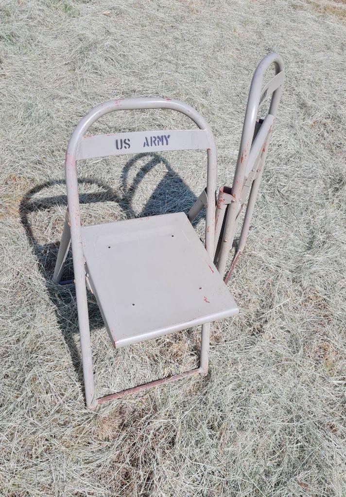 zwaar ijzeren USA army klapstoel stoel vintage stoelen, Huis en Inrichting, Stoelen, Gebruikt, Vier, Metaal, Overige kleuren, Ophalen