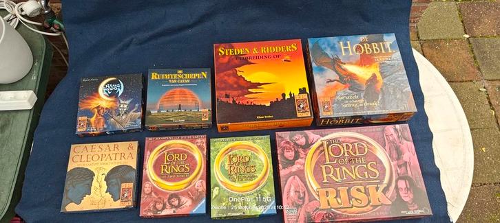 LORD OF THE RINGS, The Hobbit etc, Hobby en Vrije tijd, Gezelschapsspellen | Bordspellen, Zo goed als nieuw, Ophalen of Verzenden