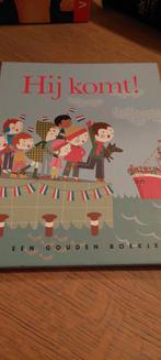 Oud SINTERKLAAS BOEKJE EEN GOUDEN BOEKJE HIJ KOMT!  UIT 2010, Diversen, Sinterklaas, Ophalen of Verzenden, Zo goed als nieuw