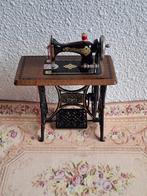 Poppenhuis 1:12 Bodo Hennig naaimachine, Ophalen of Verzenden, Poppenhuis