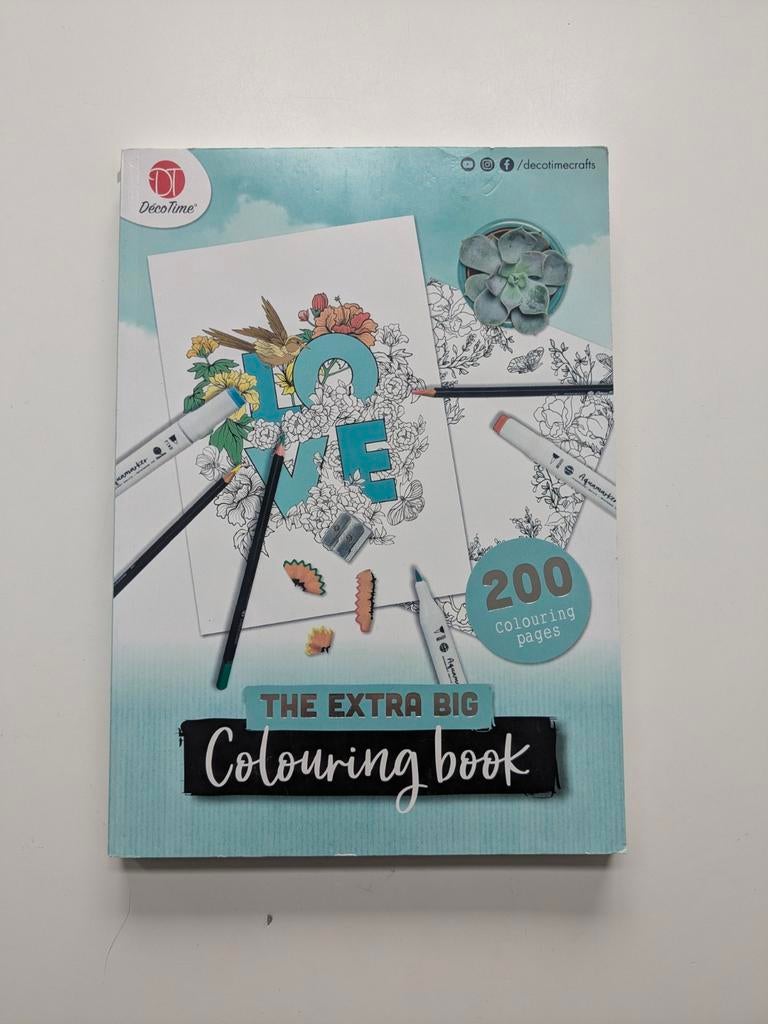 Kleurboek the extra big colouring book nr 6 ongebruikt, Hobby en Vrije tijd, Tekenen, Ophalen of Verzenden, Zo goed als nieuw