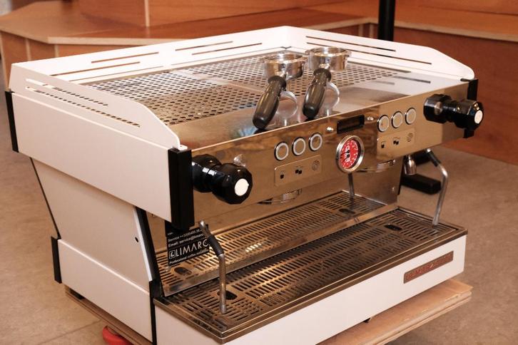 La Marzocco Linea PB 2 group, Witgoed en Apparatuur, Koffiezetapparaten, Gebruikt, Espresso apparaat, 10 kopjes of meer, Ophalen