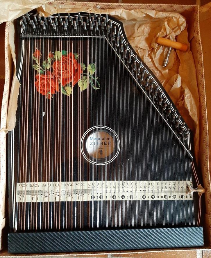 TE KOOP: vintage mandoline-citer, Muziek en Instrumenten, Snaarinstrumenten | Harpen, Zo goed als nieuw, Ophalen of Verzenden