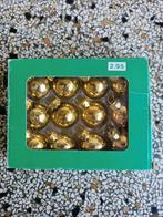 Doosje met 12 kleine goudkleurige kerstballetjes., Ophalen of Verzenden