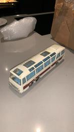 Dinky Toy Vega Major coach, Hobby en Vrije tijd, Modelauto's | 1:50, Ophalen of Verzenden, Gebruikt, Bus of Vrachtwagen, Dinky Toys