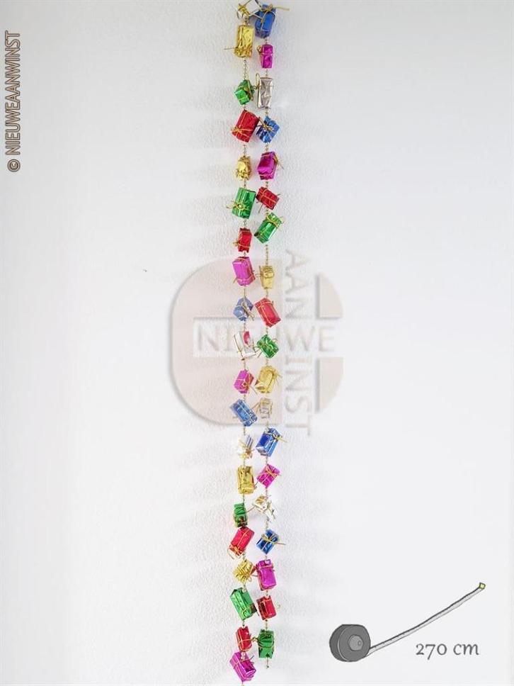 Sinterklaas pakjesguirlande met kralenketting – 270 cm, Diversen, Sinterklaas, Zo goed als nieuw, Verzenden