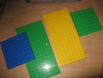 Duplo 4 losse Bouwplaten beschikbaar voor biedingen