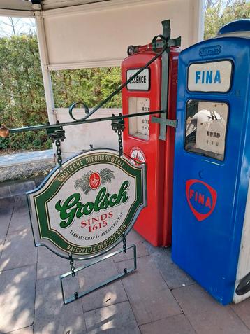 Groot Grolsch uithangbord met verlichting in byna nieuwstaat beschikbaar voor biedingen