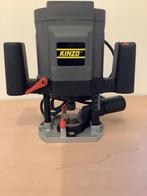 Freesmachine met 12 delige frees set, Doe-het-zelf en Verbouw, Gereedschap | Freesmachines, Kinzo, Ophalen of Verzenden, Zo goed als nieuw