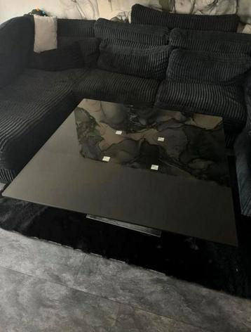 Unieke, glazen salontafel beschikbaar voor biedingen