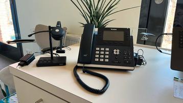 Yealink IP toestel en headset beschikbaar voor biedingen