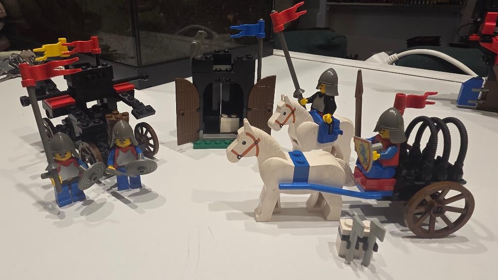 Lego castle - 6039, 6016 en 6034, Kinderen en Baby's, Speelgoed | Duplo en Lego, Ophalen of Verzenden, Zo goed als nieuw, Complete set