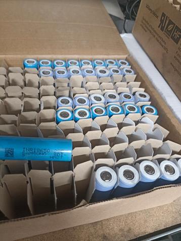 Li-ion 18650 batterijen , +- 300 stuks beschikbaar voor biedingen