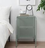 Nikkeby nachtkastjes, Ophalen, Zo goed als nieuw