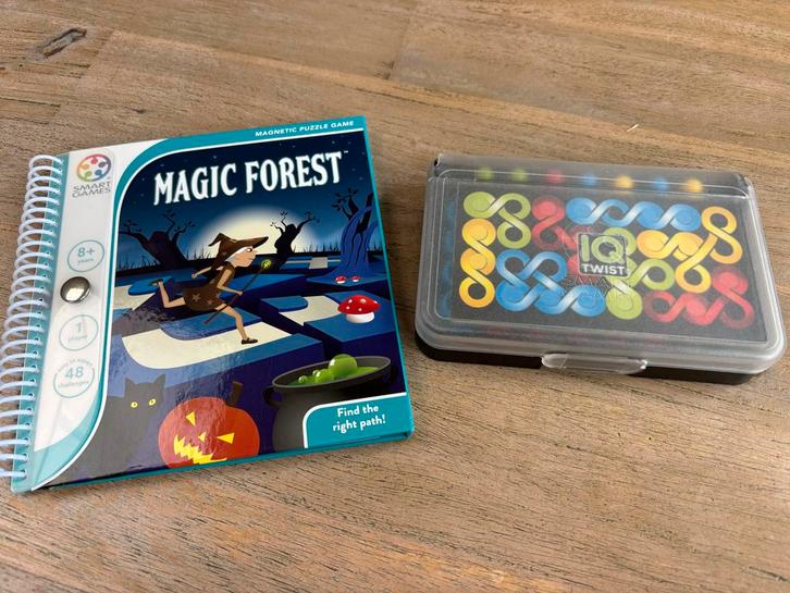 Denkspelletjes - SmartGames IQ Twist & Magic Forest, Kinderen en Baby's, Speelgoed | Kinderpuzzels, Zo goed als nieuw, 6 jaar of ouder