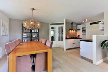 Van Rossum ZiZo massief eikenhouten eettafel 2.40 m beschikbaar voor biedingen