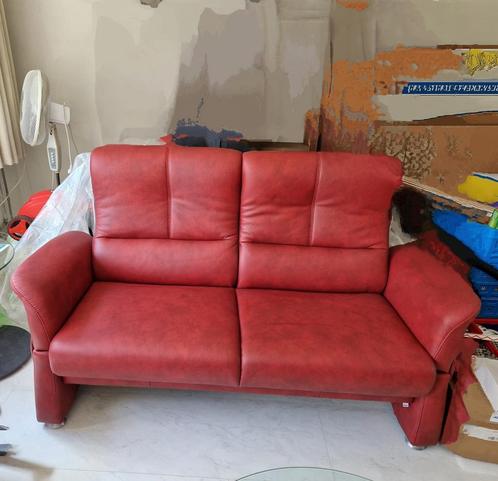 2,5 zits bordeaux rode bank, Huis en Inrichting, Banken | Sofa's en Chaises Longues, Zo goed als nieuw, Tweepersoons, 150 tot 200 cm