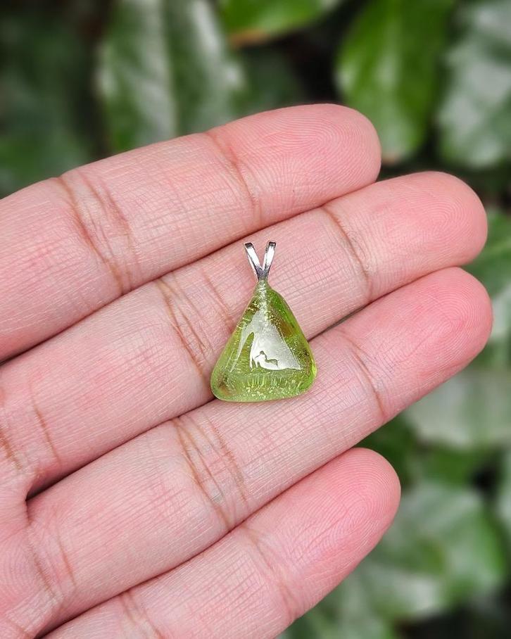 Vrijvorm Peridoot Hanger Manu - Echt Zilver, Sieraden, Tassen en Uiterlijk, Kettinghangers, Nieuw, Zilver, Zilver, Met edelsteen