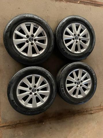 17” mazda velgen met (zo goed als nieuwe nexen banden) beschikbaar voor biedingen