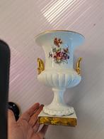 Vintage Porseleinen Vaas met Bloemmotief, Antiek en Kunst, Antiek | Vazen, Ophalen of Verzenden