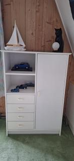 2 Kasten wit met laden en legplanken. Bieden svp!, Ophalen, Gebruikt, 25 tot 50 cm, Overige houtsoorten