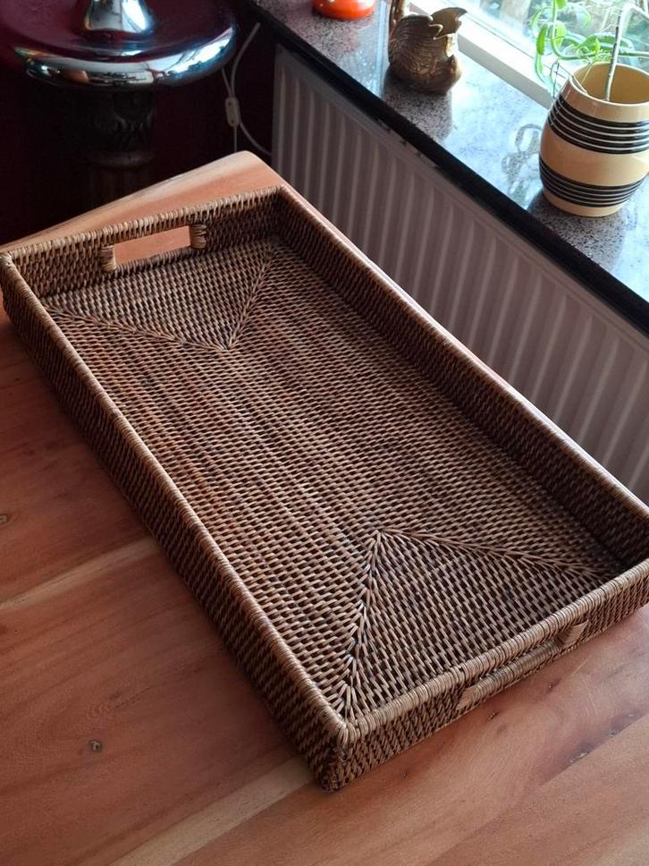 Rieten dienblad XL - Birma rattan, Huis en Inrichting, Woonaccessoires | Dienbladen, Zo goed als nieuw, Overige materialen, Rechthoekig