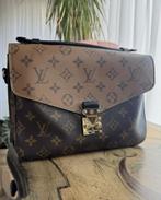 Louis vuitton pochette metis, Sieraden, Tassen en Uiterlijk, Tassen | Damestassen, Ophalen of Verzenden, Zo goed als nieuw, Bruin