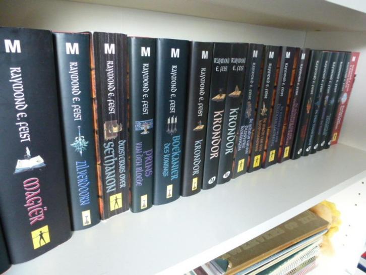Raymond E. Feist verzameling boeken : scheuring conclaaf etc, Boeken, Fantasy, Gelezen, Ophalen of Verzenden