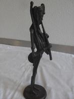 bronzen beeld afrikaans ?, Antiek en Kunst, Kunst | Beelden en Houtsnijwerken, Ophalen of Verzenden