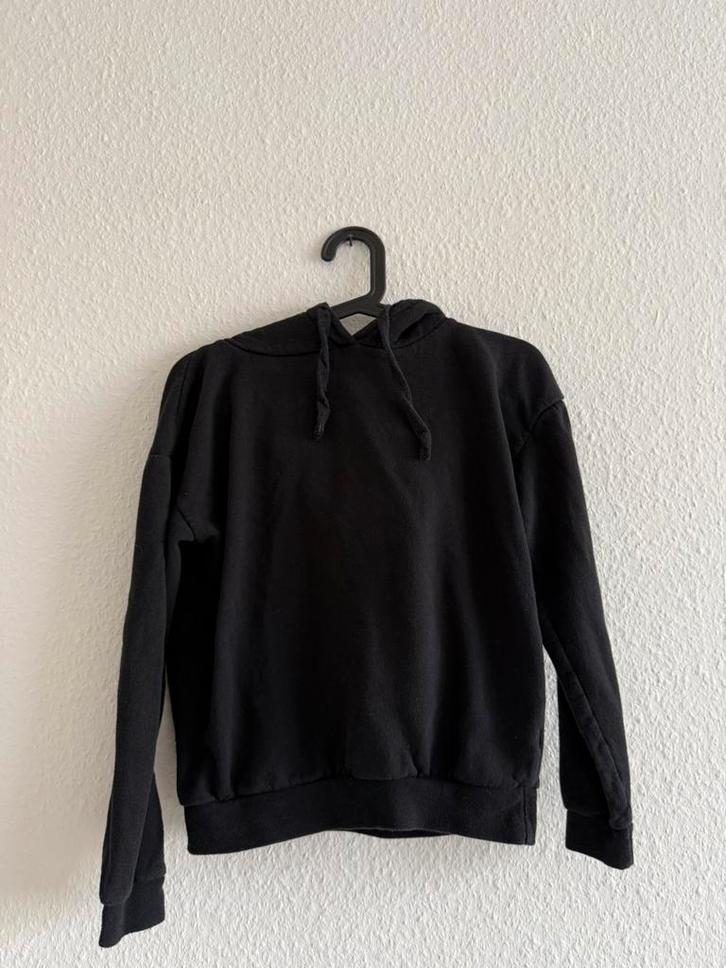 Zwarte hoodie, maat 36, Kleding | Dames, Truien en Vesten, Zo goed als nieuw, Maat 36 (S), Zwart, Ophalen of Verzenden