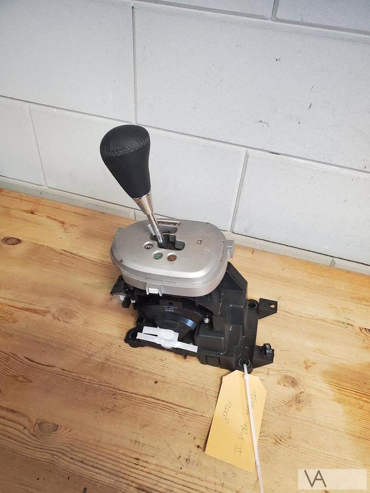 Toyota Yaris 2005 - 2012 schakelmechaniek automaat pook €50, Auto-onderdelen, Transmissie en Toebehoren, Toyota, Gebruikt, Ophalen of Verzenden