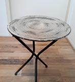 Bijzettafeltje, 45 tot 60 cm, Minder dan 55 cm, Metaal of Aluminium, Rond