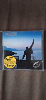 Queen - Made in Heaven CD met Badge, Ophalen of Verzenden, 2000 tot heden, Zo goed als nieuw, Boxset