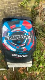 Ozone Enduro V2 12m2, Watersport en Boten, Kitesurfen, Geen board, Ophalen, Zo goed als nieuw, 12 m²