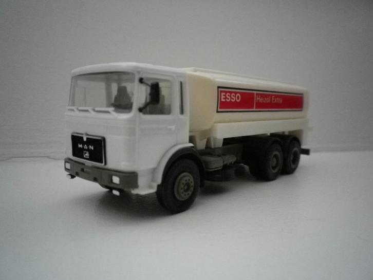 Herpa MAN F8 3a tankwagen Esso Heizol., Hobby en Vrije tijd, Modelauto's | 1:87, Zo goed als nieuw, Bus of Vrachtwagen, Herpa