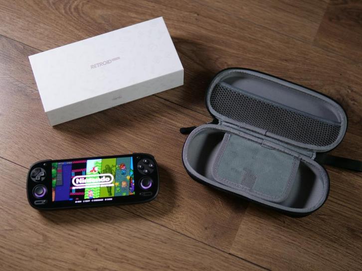Retroid Pocket 5, Spelcomputers en Games, Spelcomputers | Overige, Zo goed als nieuw, Ophalen of Verzenden