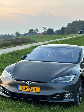Tesla Model S 2016 Grijs beschikbaar voor biedingen