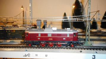 MARKLIN 34210 Duitse oldtimer dieselloc BR 140, ovp + DIG.  beschikbaar voor biedingen
