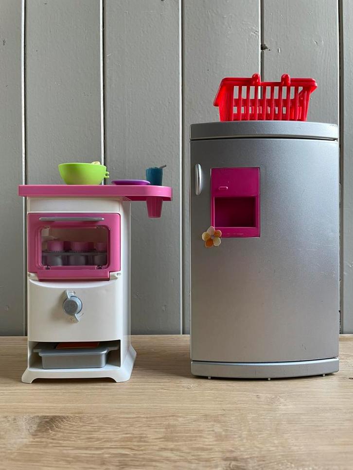 Barbie gevulde koelkast werkende Mattel oven en toevoeging !, Kinderen en Baby's, Speelgoed | Poppen, Gebruikt, Barbie, Ophalen of Verzenden