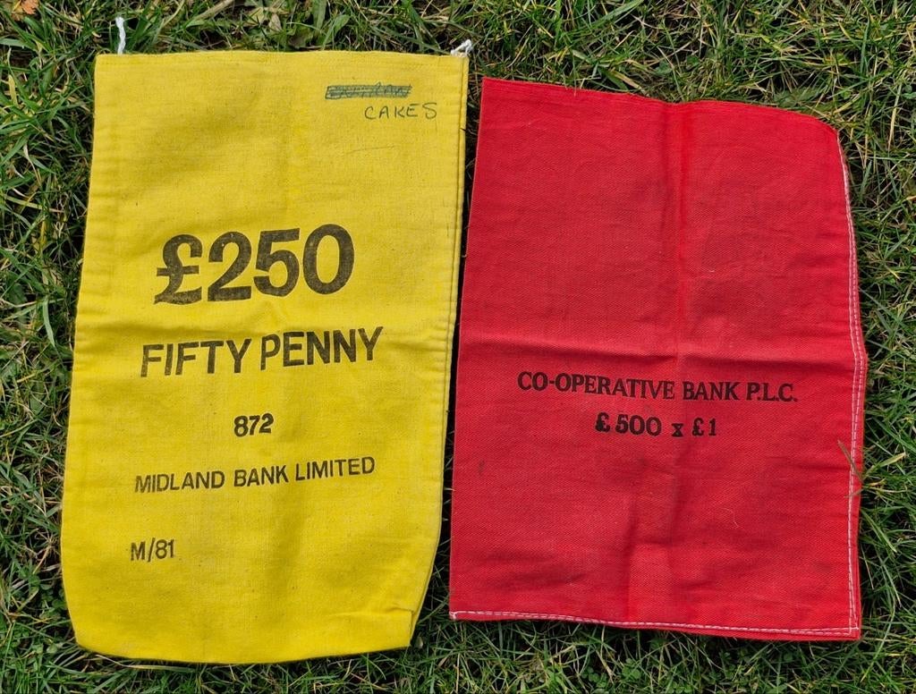 Vintage geld zakken - Midland & Co-operative Bank, Verzamelen, Overige Verzamelen, Gebruikt, Ophalen of Verzenden