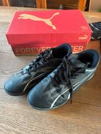 Sportschoenen + tenue (gym-setje), Sport en Fitness, Voetbal, Maat XS of kleiner, Ophalen, Zo goed als nieuw, Schoenen