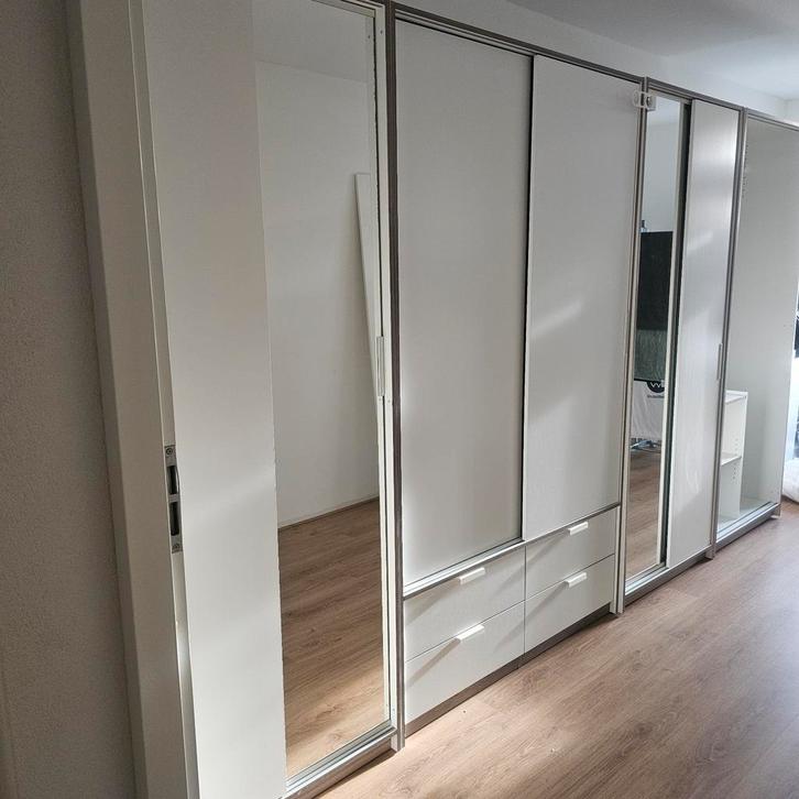 Ikea Trysil kasten wand, Huis en Inrichting, Kasten | Kledingkasten, Zo goed als nieuw, 200 cm of meer, 25 tot 50 cm, Ophalen of Verzenden