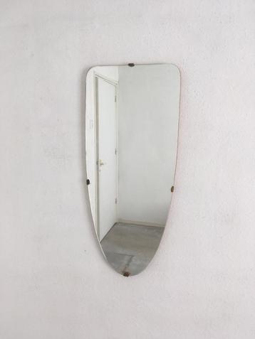 Vintage spiegel jaren 50 half ovaal middelgroot  beschikbaar voor biedingen
