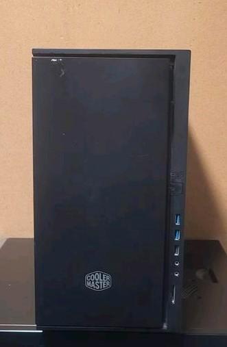 Budget Gaming PC - i7-7700, GTX 1660 Ti, Computers en Software, Computerbehuizingen, Zo goed als nieuw, Ophalen