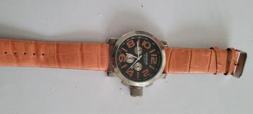 Herenhorloge oranje band en cijfers- Stijlvol en Tijdloos! beschikbaar voor biedingen
