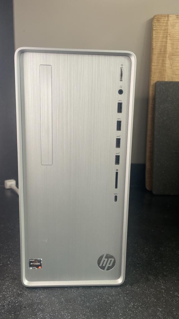 HP Pavilion Ryzen 5 Desktop - Zeer Netjes!, Computers en Software, Desktop Pc's, Zo goed als nieuw, 3 tot 4 Ghz, SSD, 8 GB, Met videokaart